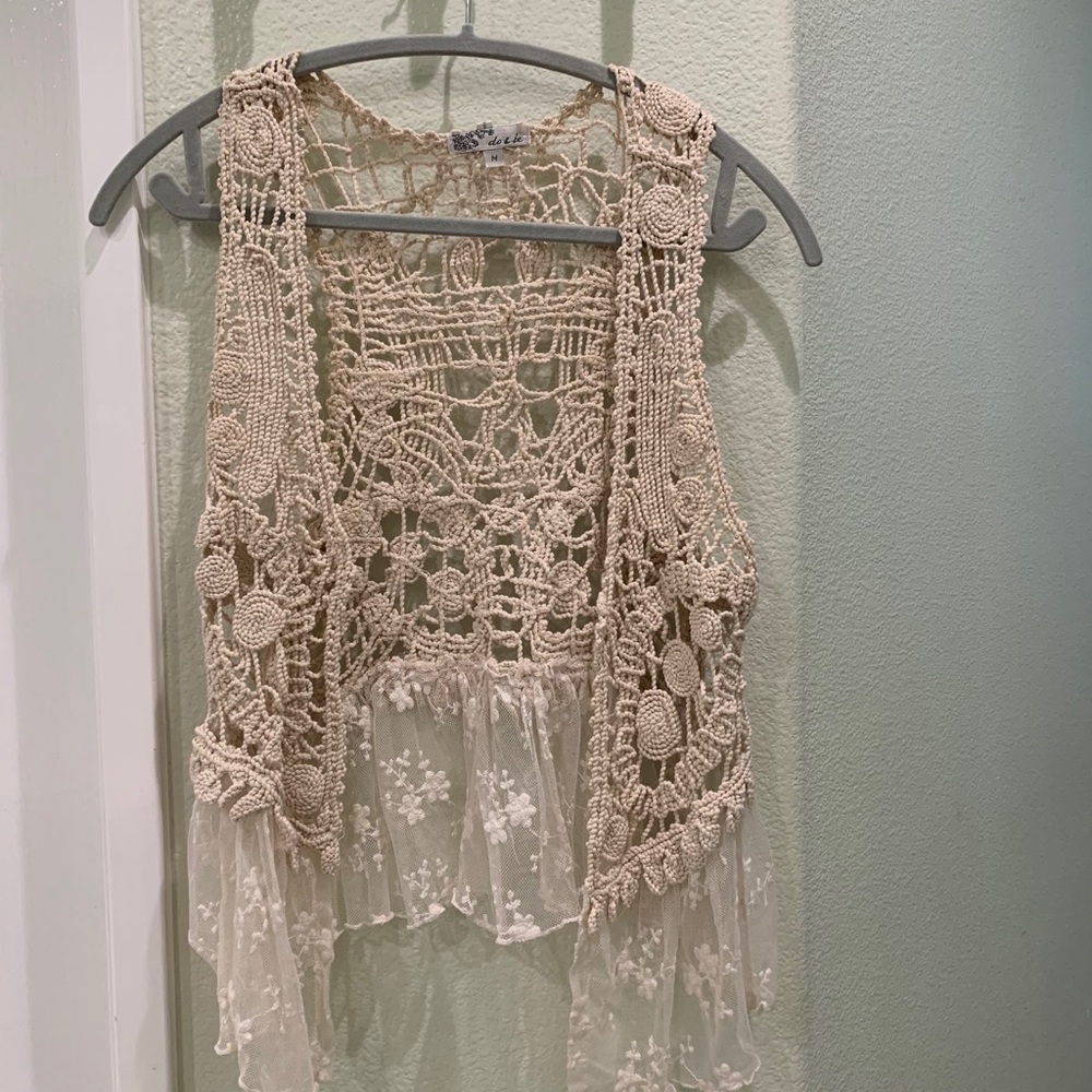 do & be sleeveless top